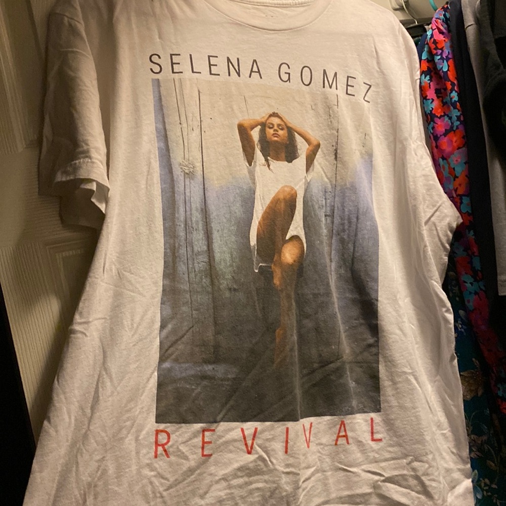 selena gomez revival tour t-shirt